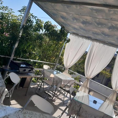 Collaku Apartment'S Vlorë Buitenkant foto