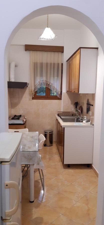 Collaku Apartment'S Vlorë Buitenkant foto