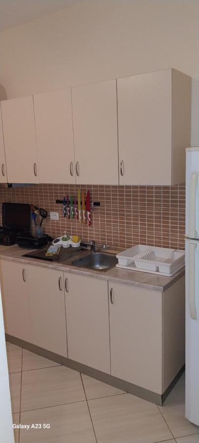 Collaku Apartment'S Vlorë Buitenkant foto