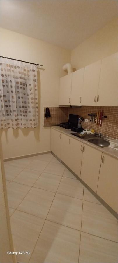 Collaku Apartment'S Vlorë Buitenkant foto